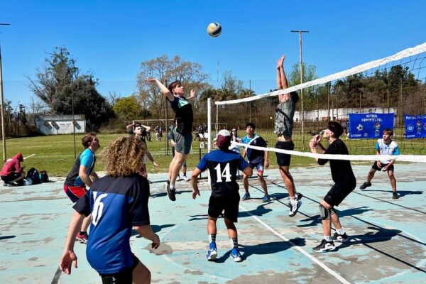 Se realizó un nuevo Encuentro Deportivo Universitario en la UNGS